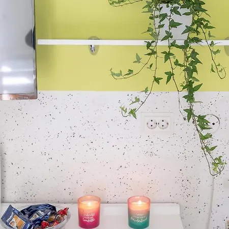 Paradise Apartment *